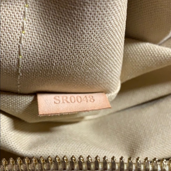 ***SOLD***100% LV Damier Azur Naviglio Messenger - Picture 16 of 16